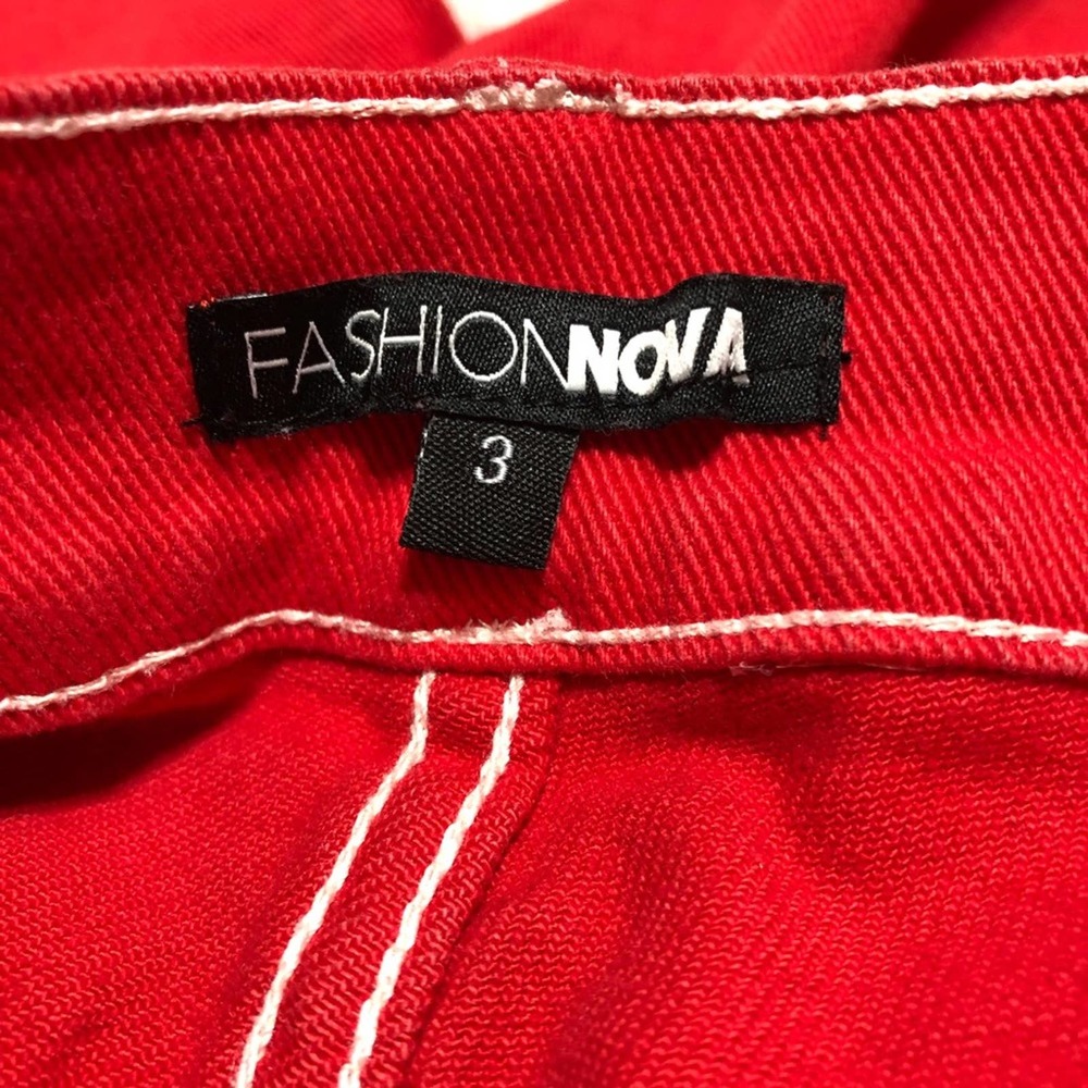 Fashion Nova Womens Shorts 3 Red Zipper - Picture 3 of 5